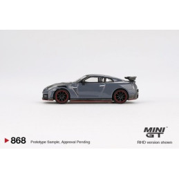 MINI GT 00868 NISSAN GT-R...