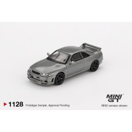 MINI GT 01128 NISSAN GTR...